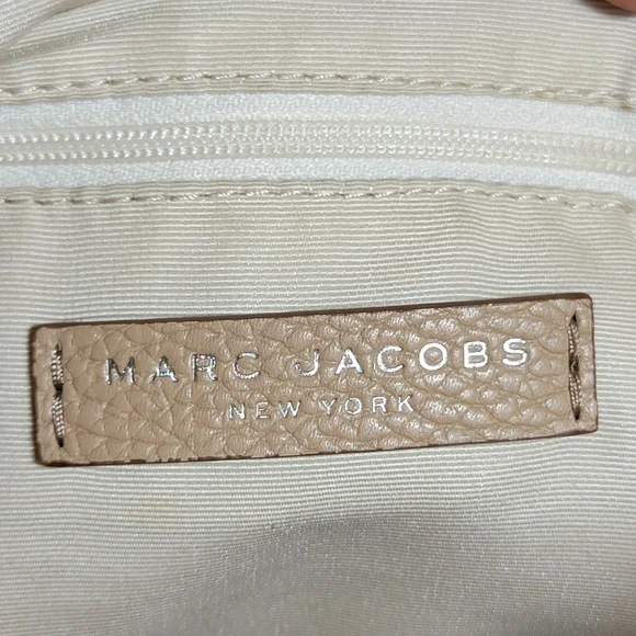 MARC JACOBS Falafel Leather Saddle Bag In Cocoon - Picture 2 of 14
